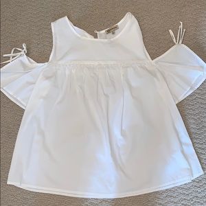 White short sleeve top